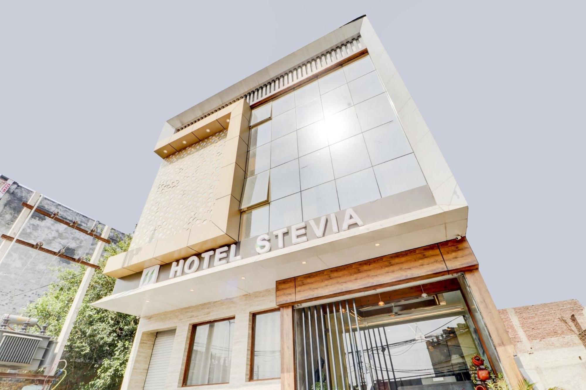Hotel O Stevia Zirakpur Bagian luar foto