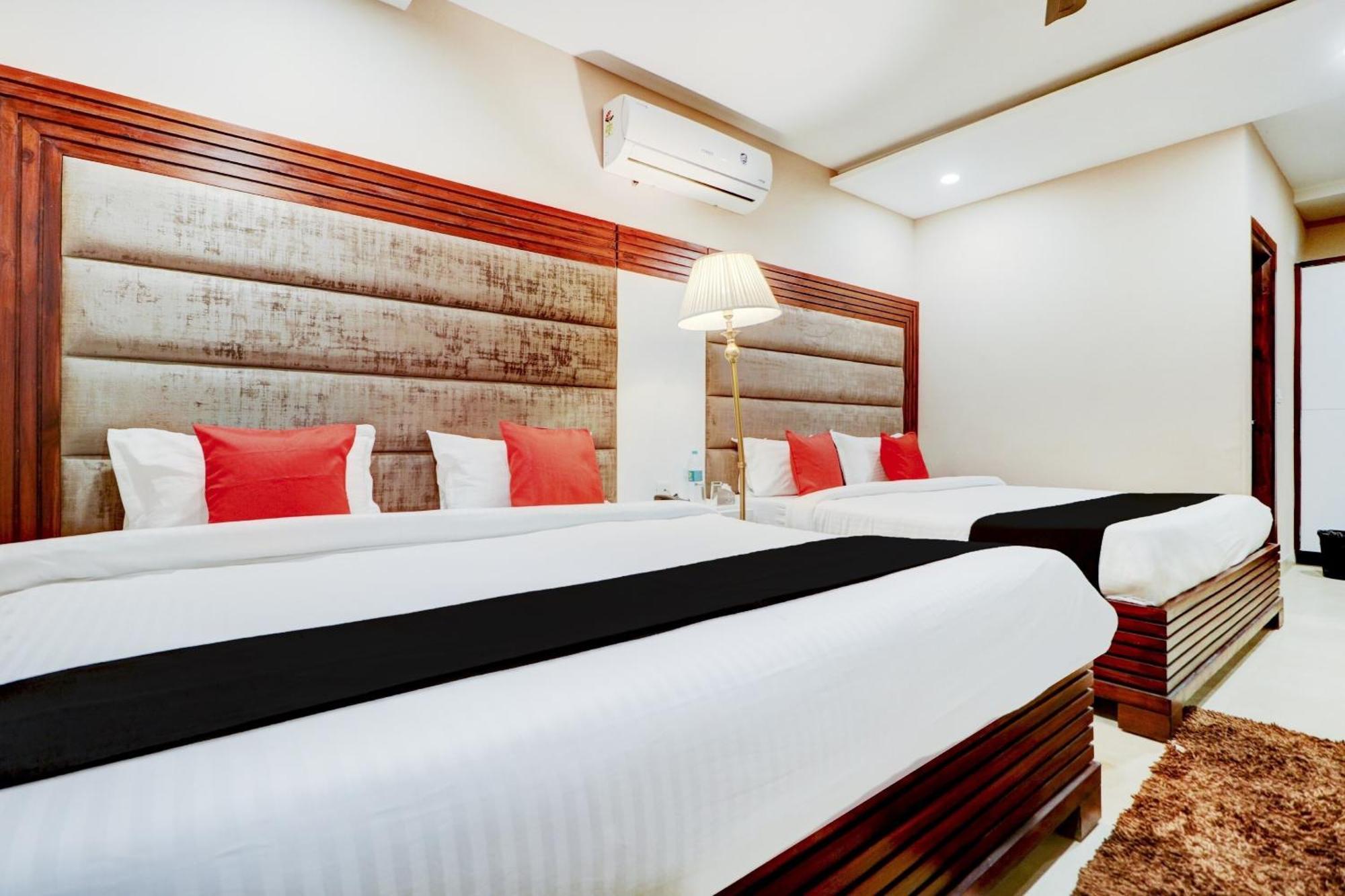 Hotel O Stevia Zirakpur Bagian luar foto