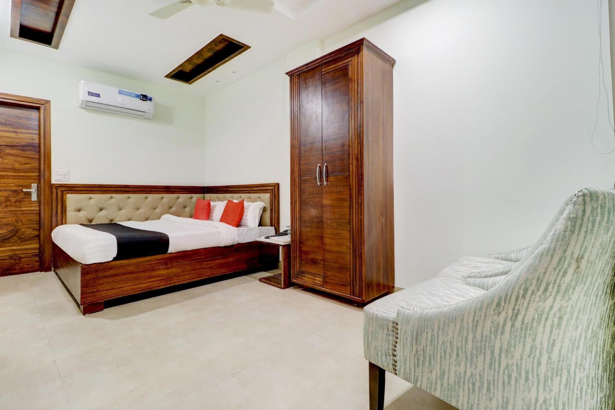 Hotel O Stevia Zirakpur Bagian luar foto