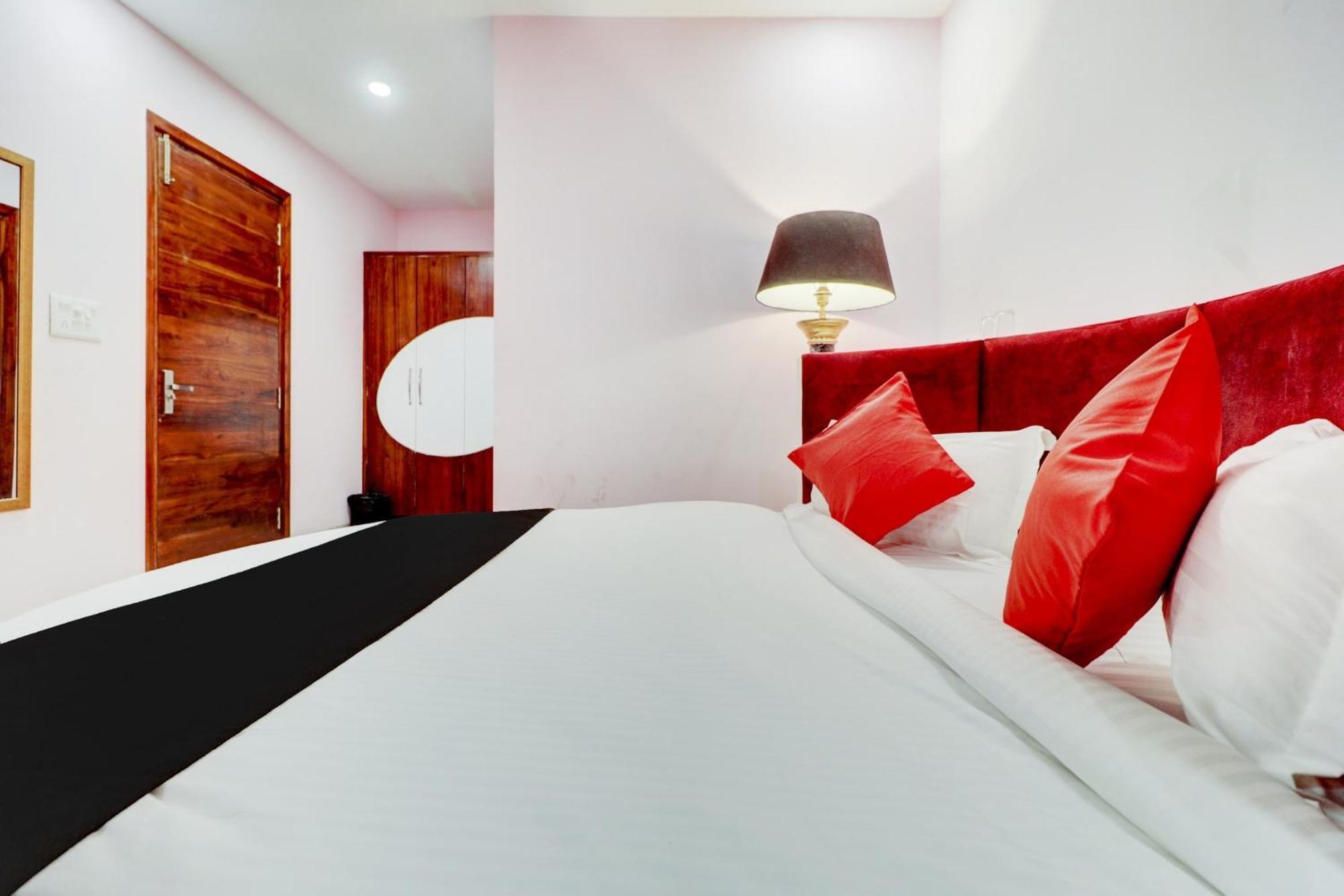 Hotel O Stevia Zirakpur Bagian luar foto