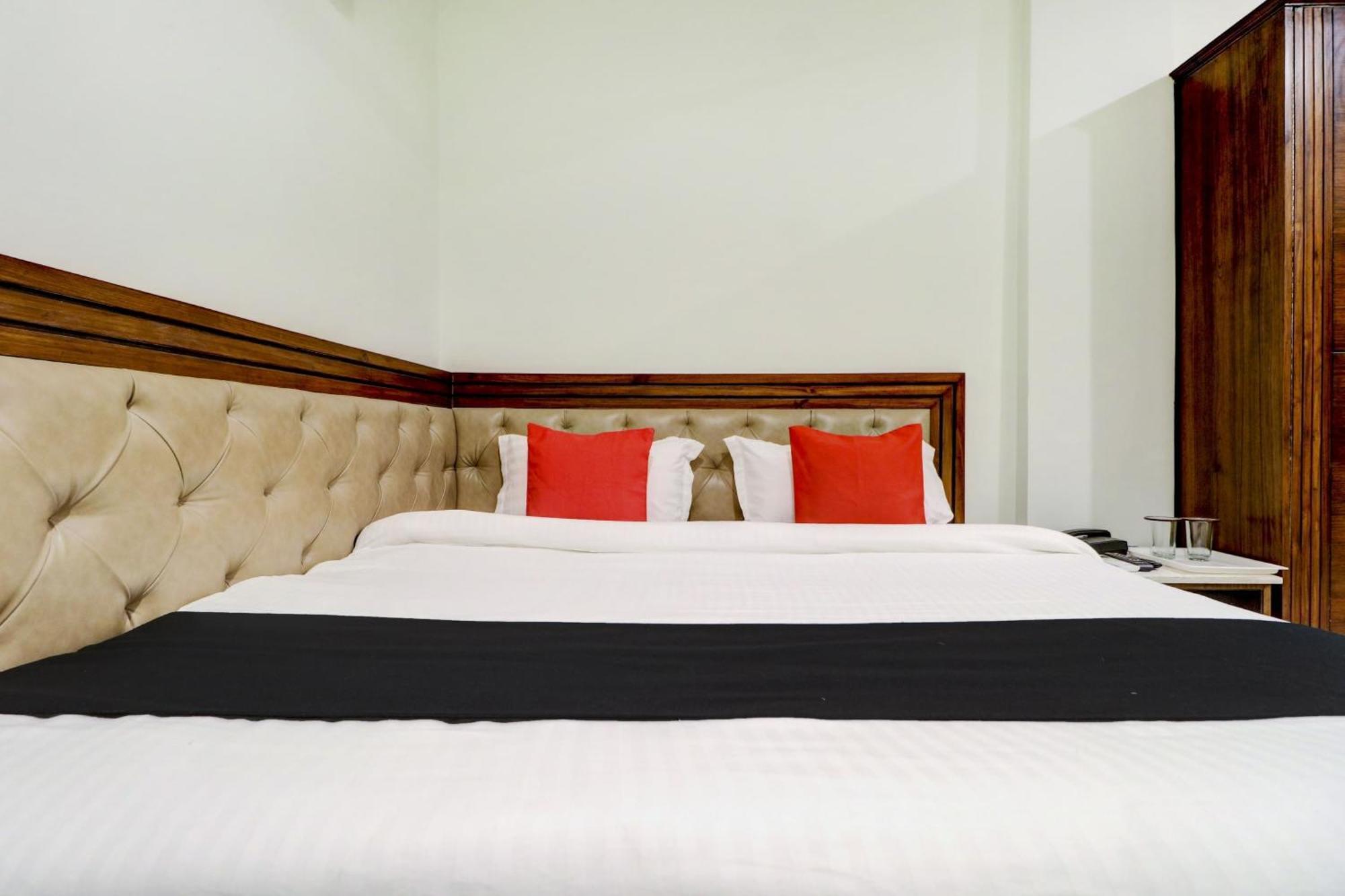 Hotel O Stevia Zirakpur Bagian luar foto
