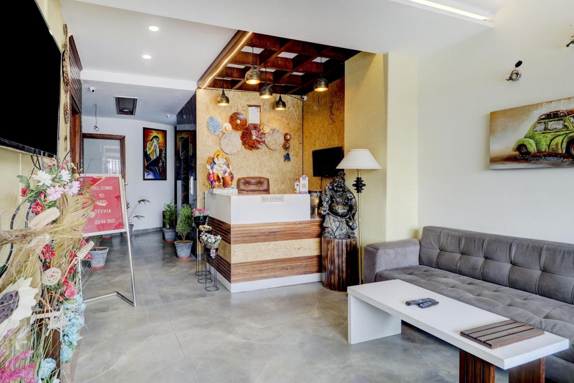 Hotel O Stevia Zirakpur Bagian luar foto
